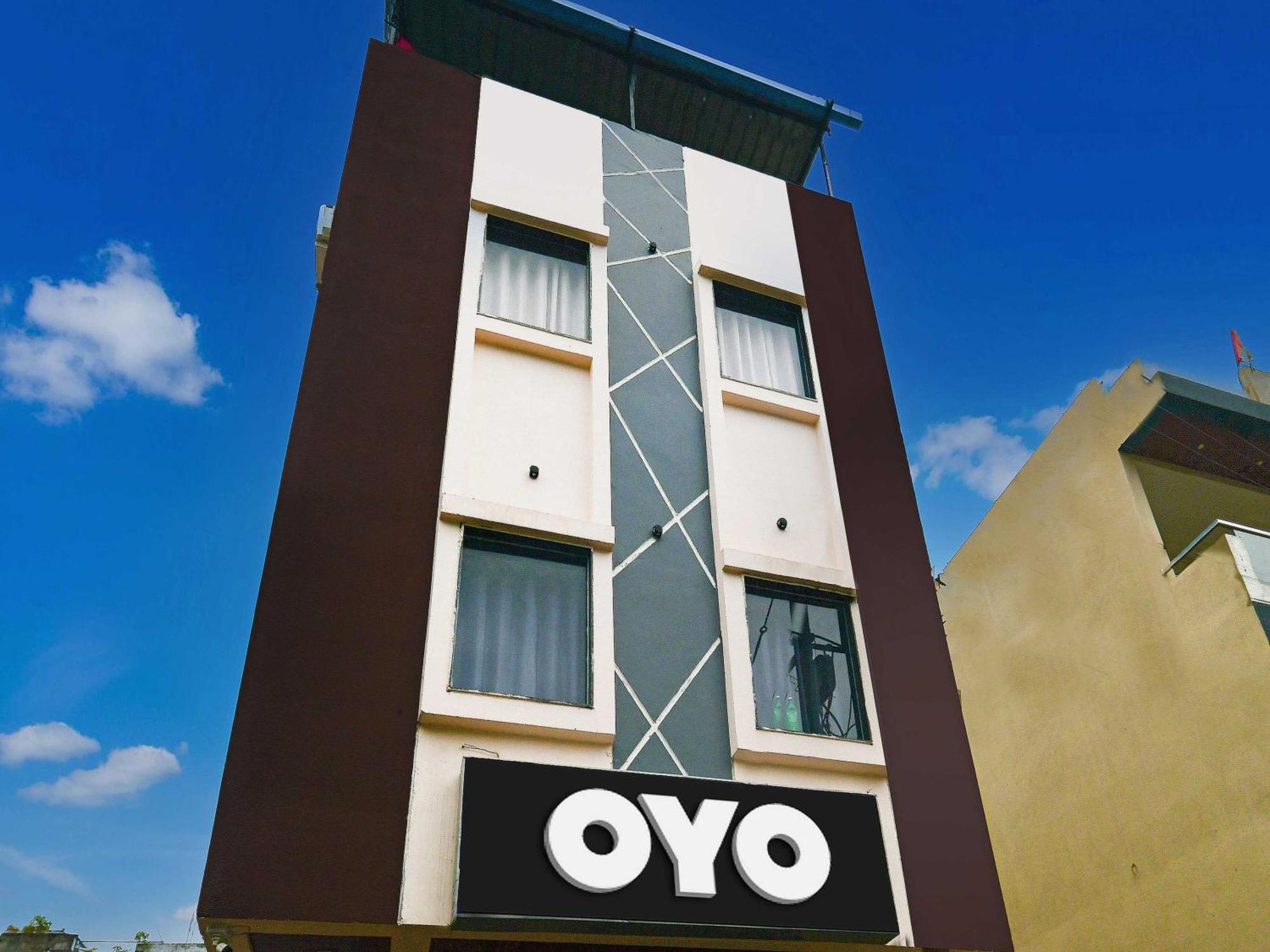 Oyo Flagship Hotel Blue Tick Indore Extérieur photo