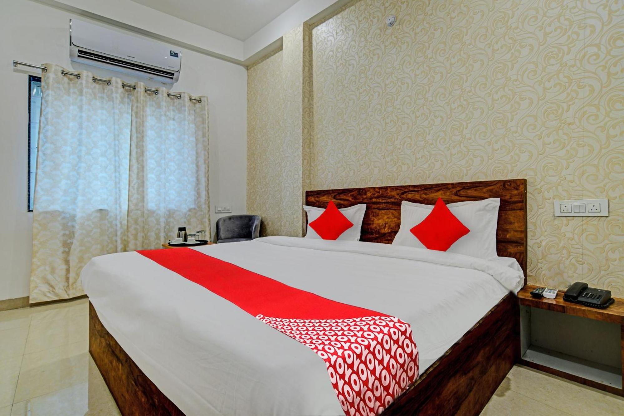 Oyo Flagship Hotel Blue Tick Indore Extérieur photo